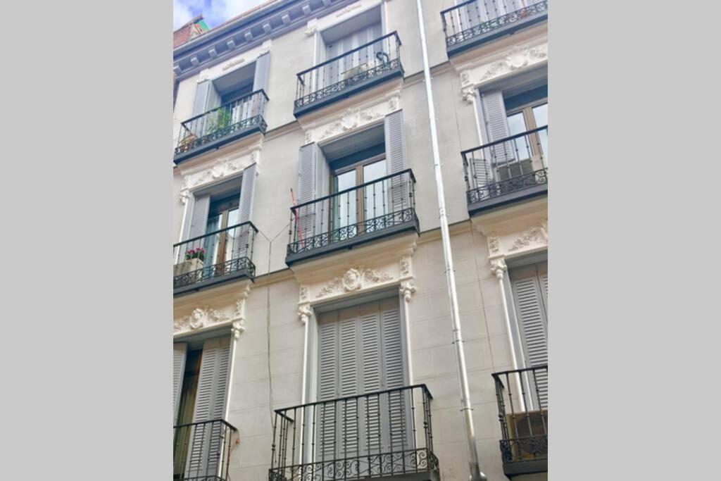Precioso Estudio En Malasana Madrid Kültér fotó